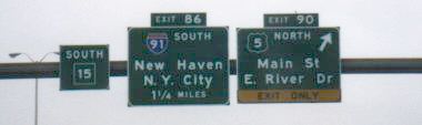 Overhead sign assembly, CT 15 SB, approaching Charter Oak Bridge