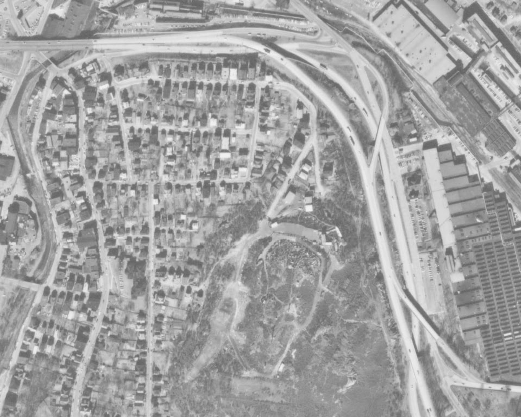 1970 aerial photo of I-84, Waterbury.