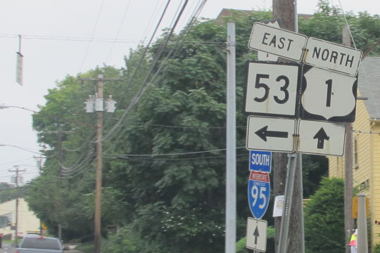 CT 53 'east' sign goof photo